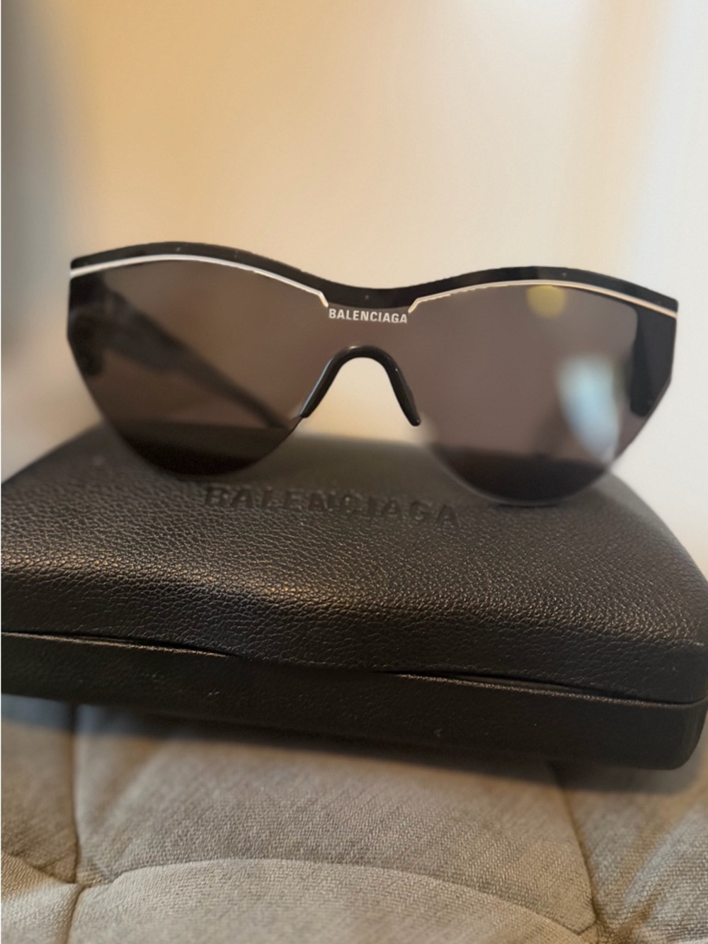 Balenciaga Black Shield Sunglasses with Subtle Silver Trim - Picture 7 of 9
